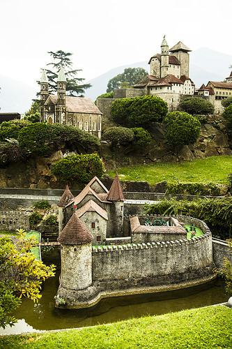 Швейцария в миниатюре и немного о традициях кантона Тичино