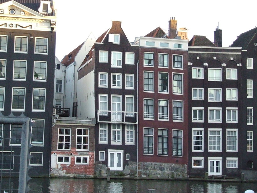 Погода в Амстердаме (Нидерланды) в ноябре 2024 года, отзывы туристов и прогноз погоды на основе