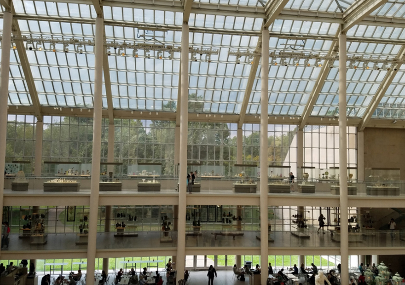 Внутри Метрополитен-Музея