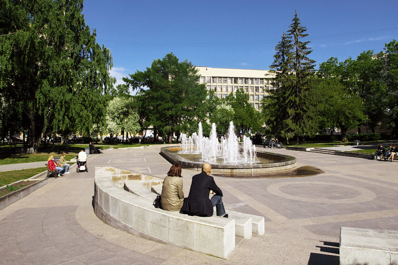 Аллея Парижской коммуны