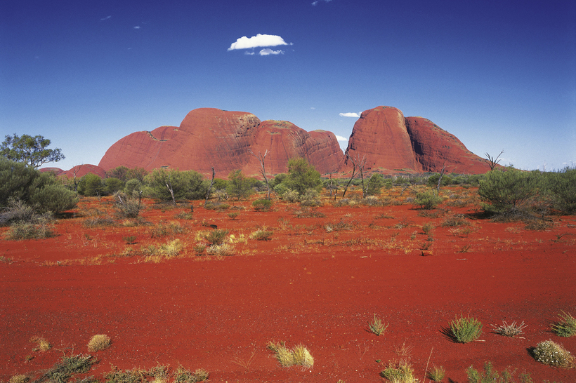 Последний шанс покорить Улуру: правительство Австралии закрывает знаменитую гору