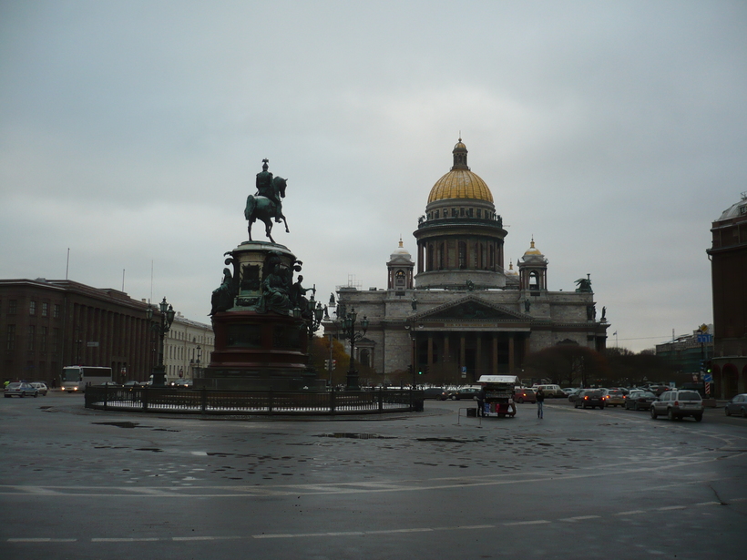 Исаакиевский собор в ноябре