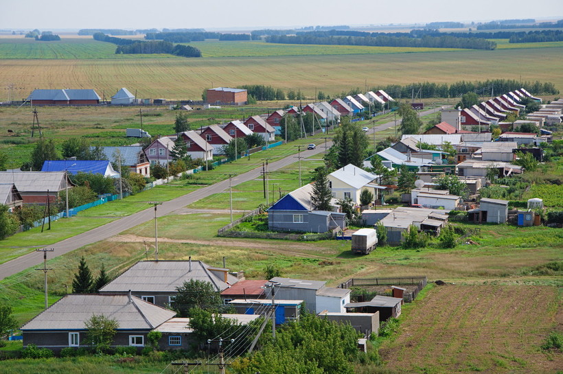 Село с высоты полета ласточки