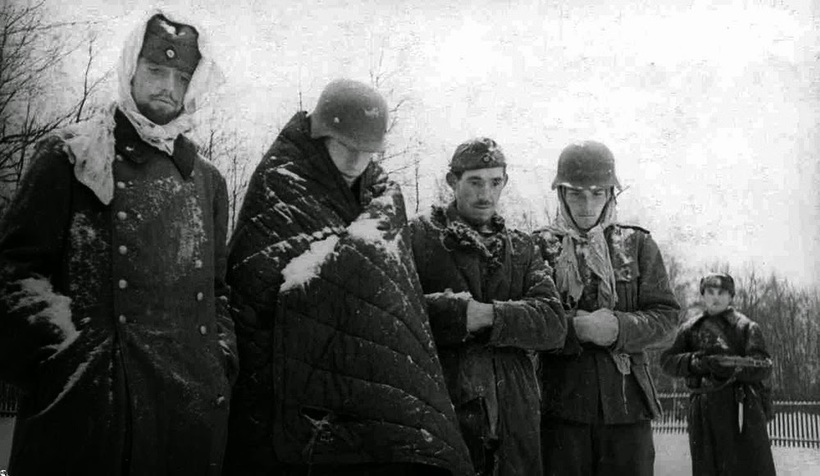 Замёрзшие немецкие солдаты 1942г