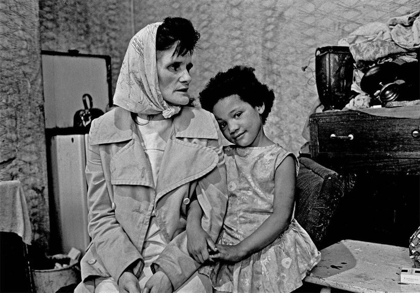 Блог - 30 неожиданных фото о том, в какой страшной нищете жили англичане в 60-е годы 20 века 30 неожиданных фото о том, в какой страшной нищете жили англичане в 60-е годы 20 века