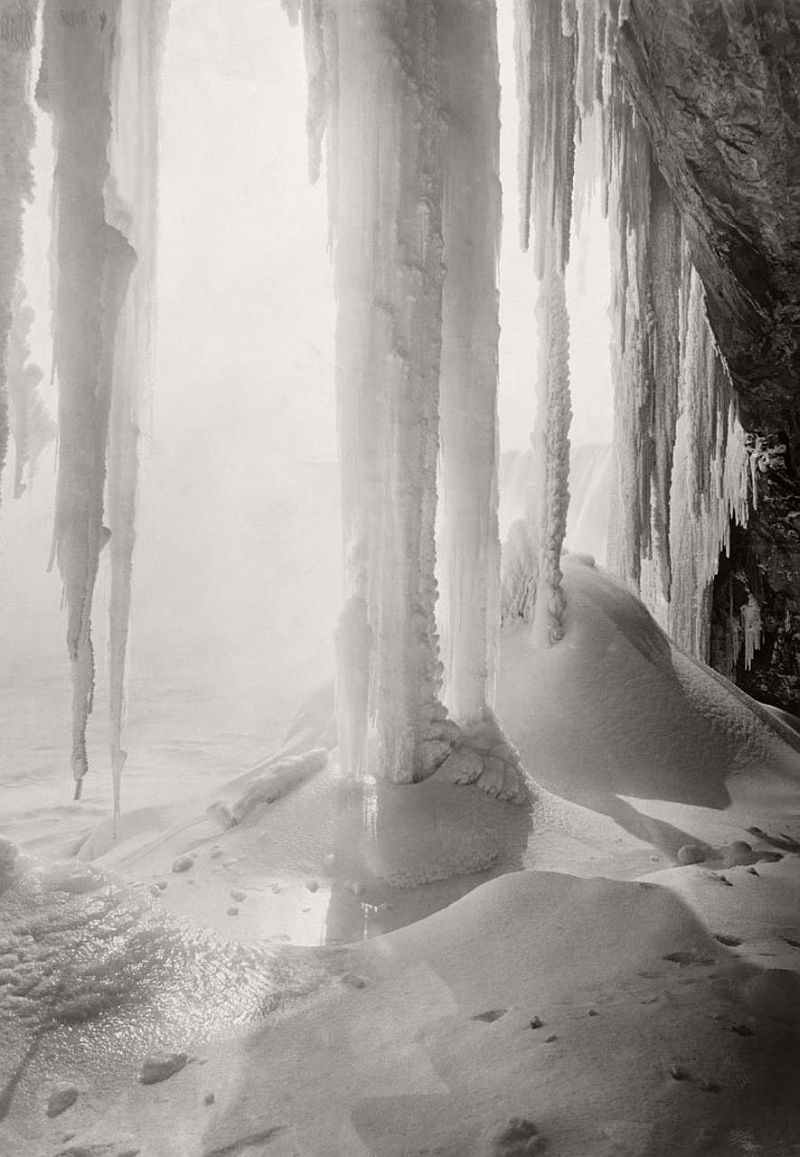 Блог - Фантастические пейзажи Ниагарского водопада во льдах на винтажных фотографиях Фантастические пейзажи Ниагарского водопада во льдах на винтажных фотографиях
