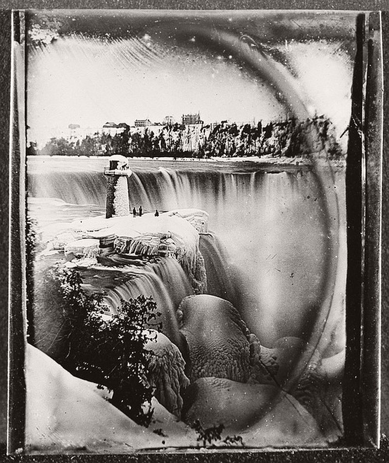 Блог - Фантастические пейзажи Ниагарского водопада во льдах на винтажных фотографиях Фантастические пейзажи Ниагарского водопада во льдах на винтажных фотографиях