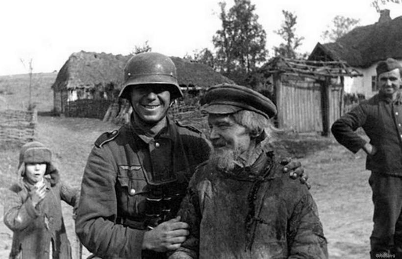 Блог - 19 фото, сделанных фотографом из Германии в советской деревне во время войны 19 фото, сделанных фотографом из Германии в советской деревне во время войны