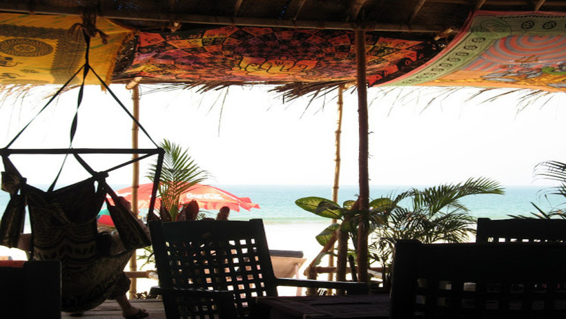 Бесплатный лежак на пляже