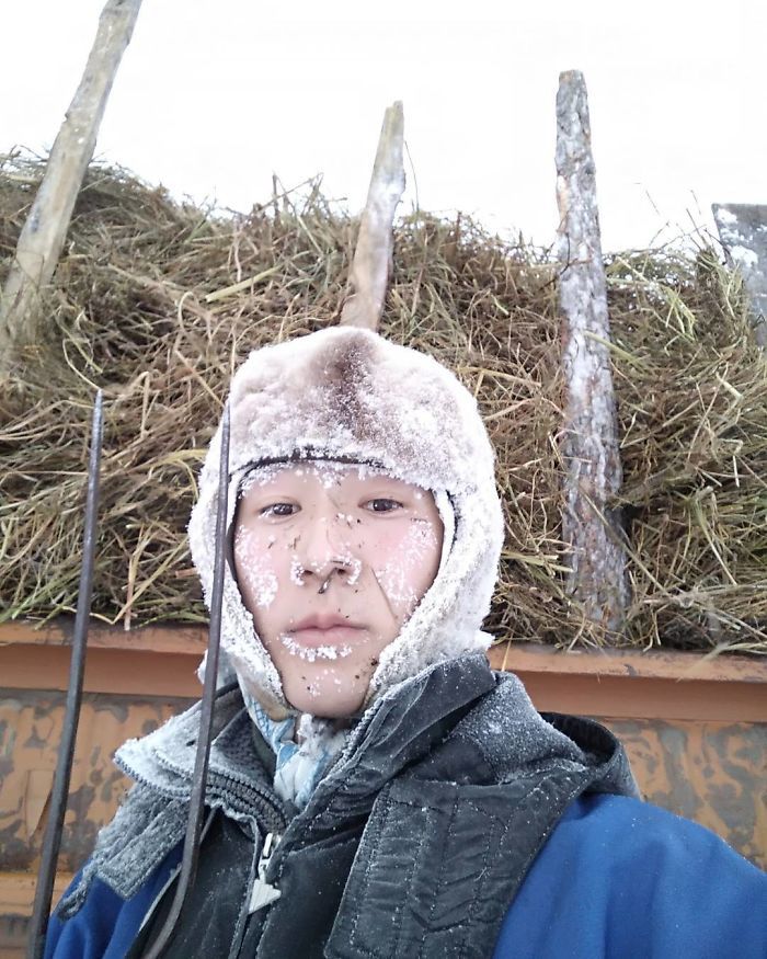 Блог - Новые фото из Оймякона, поселка, в котором от мороза -62°C сломался термометр Новые фото из Оймякона, поселка, в котором от мороза -62°C сломался термометр