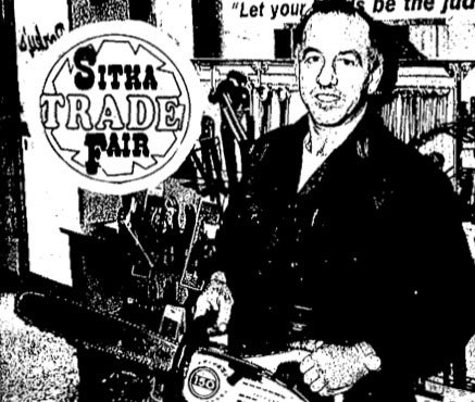 Оливер Бейкар рекламирует бензопилы, газета 1972 г.