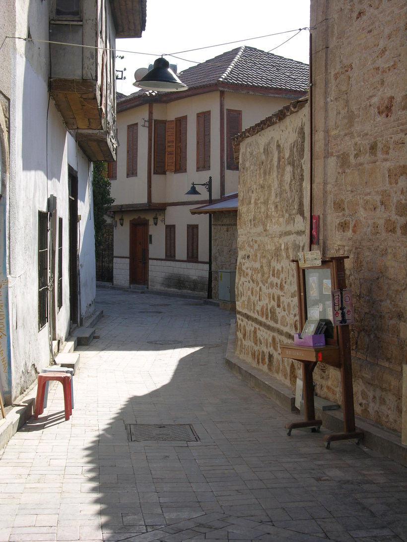 Узкие улочки Анталии