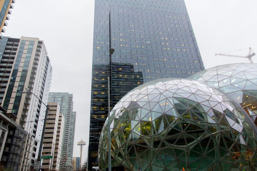 Блог - Amazon открыл новый офис, где растет настоящий лес Amazon открыл новый офис, где растет настоящий лес