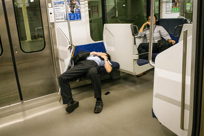 Правдивые и необычные моменты повседневной жизни Японии в чудесных фото Шина Ногучи