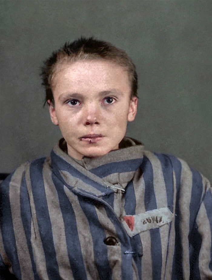 Блог - Художница сделала цветными фото 14-летней узницы Освенцима и другие редкие снимки Художница сделала цветными фото 14-летней узницы Освенцима и другие редкие снимки