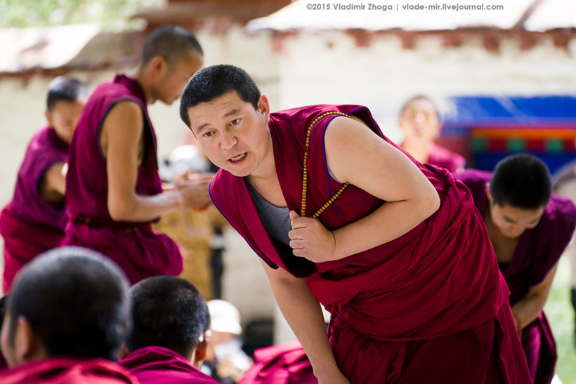 О чем спорят тибетские монахи