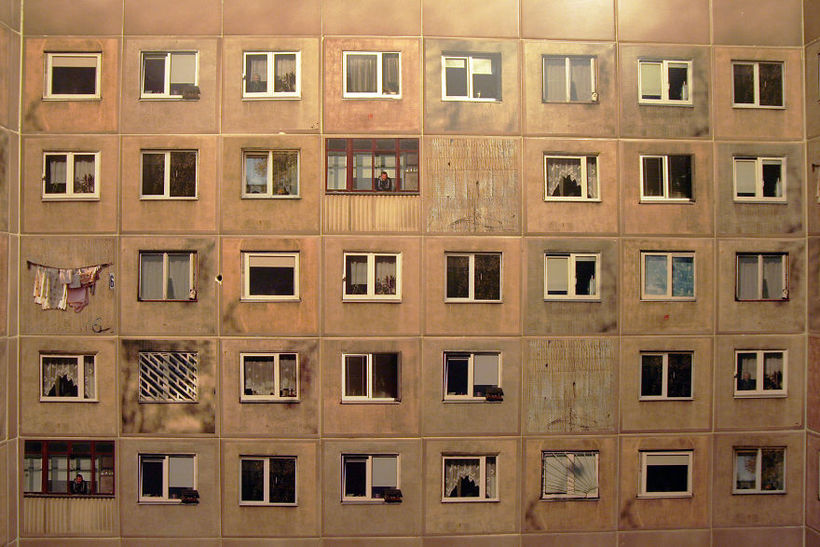 Литовский ресторан попросил дизайнеров обновить их туалет, но запретил менять плитку