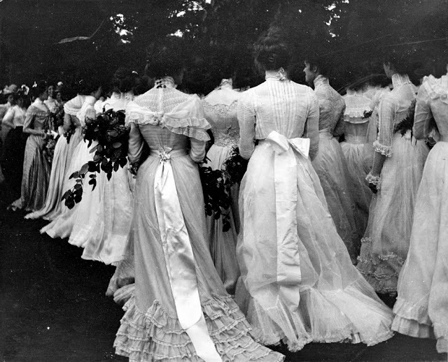 Блог - 18 редких исторических фотографий, которые заставляют задуматься о прошлом 18 редких исторических фотографий, которые заставляют задуматься о прошлом