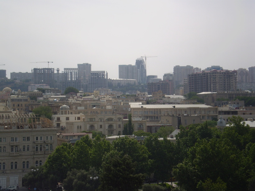 Баку со смотровой площадки, август 2017