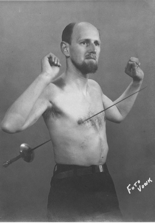 Посылки с детьми, лечение кокаином и другие безумства, которые раньше считали нормой