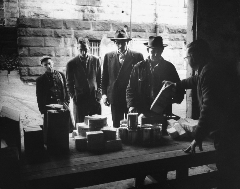 «Долина бедности»: страшные кадры повседневной жизни жителей Кентукки в начале 1960-х