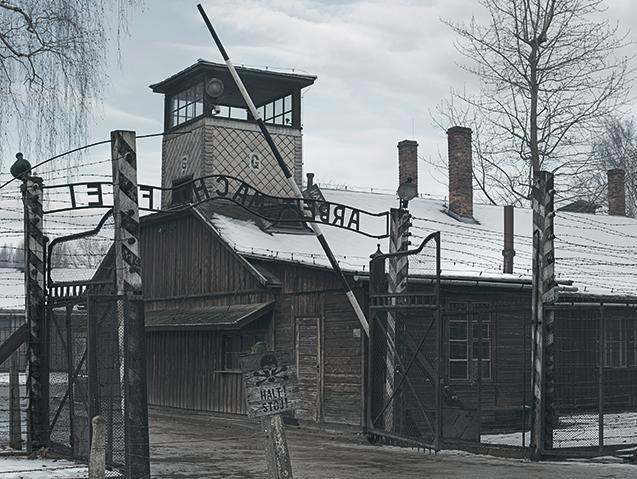 Блог - Фотограф показала самые жуткие туристические места, от которых стынет кровь Фотограф показала самые жуткие туристические места, от которых стынет кровь