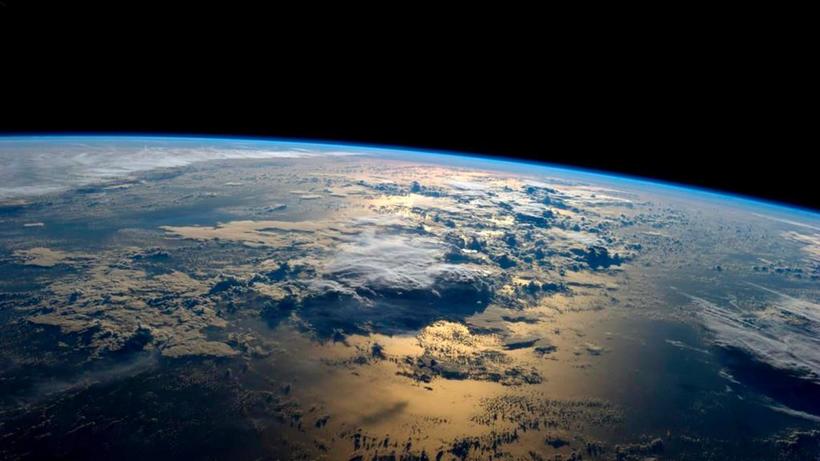 Блог - Как видят Землю инопланетяне: 17 завораживающих фотографий, сделанных в космосе Как видят Землю инопланетяне: 17 завораживающих фотографий, сделанных в космосе