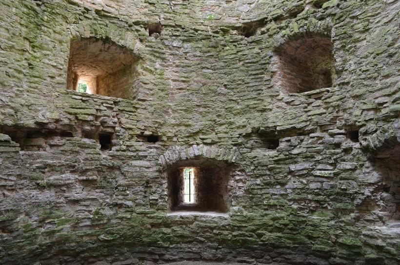 Внутри одной из башен