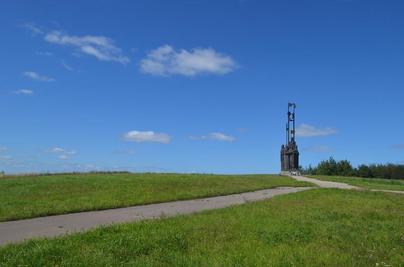 Вокруг почти ничего