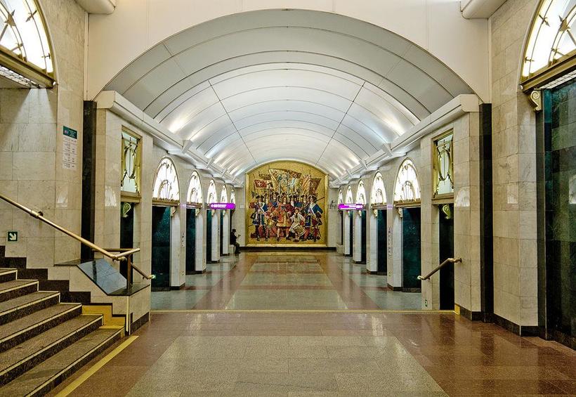 Мозаичное панно в вестибюле станции "Звенигородская"