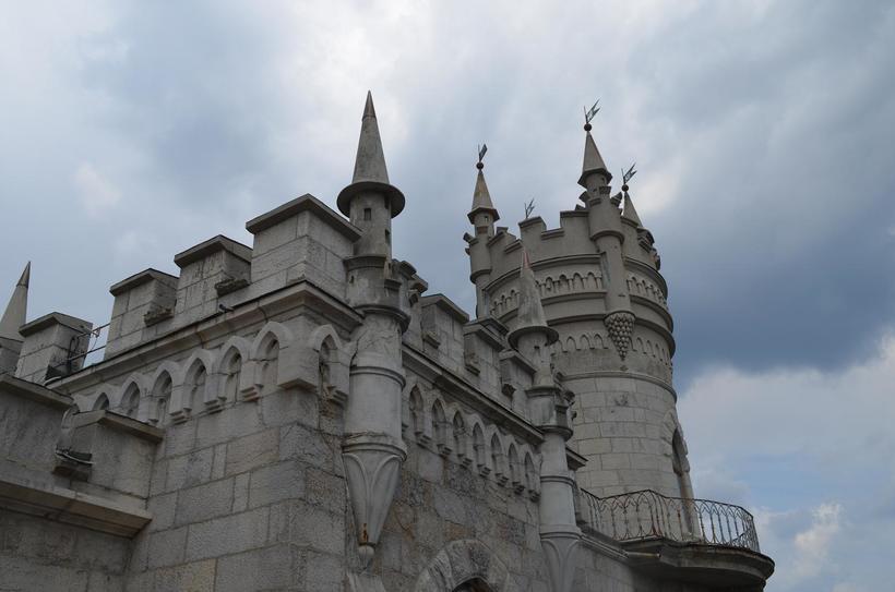 Ласточкино гнездо вблизи