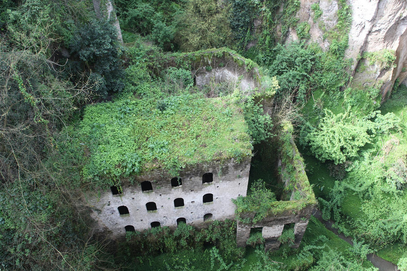 Блог - Valley of the Mills — заброшенные мельницы на дне ущелья в Италии Valley of the Mills — заброшенные мельницы на дне ущелья в Италии