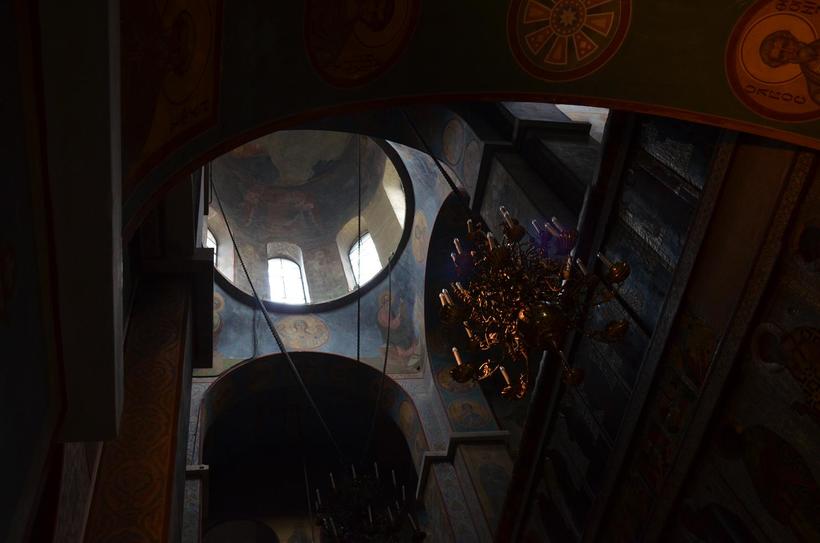 В соборе уцелели фрески XII века