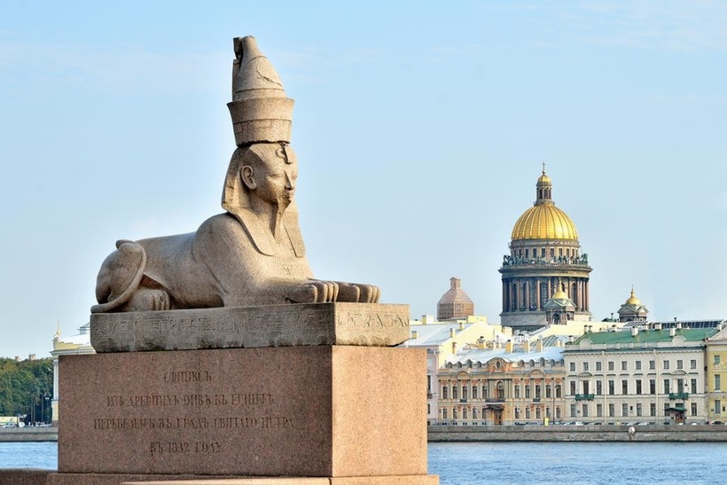 Египетские сфинксы на невской набережной