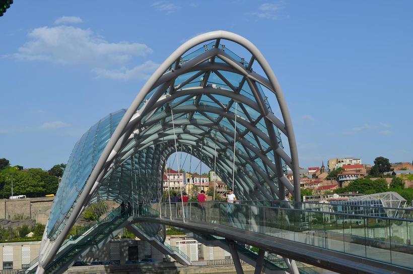 Конструкция моста очень необычна