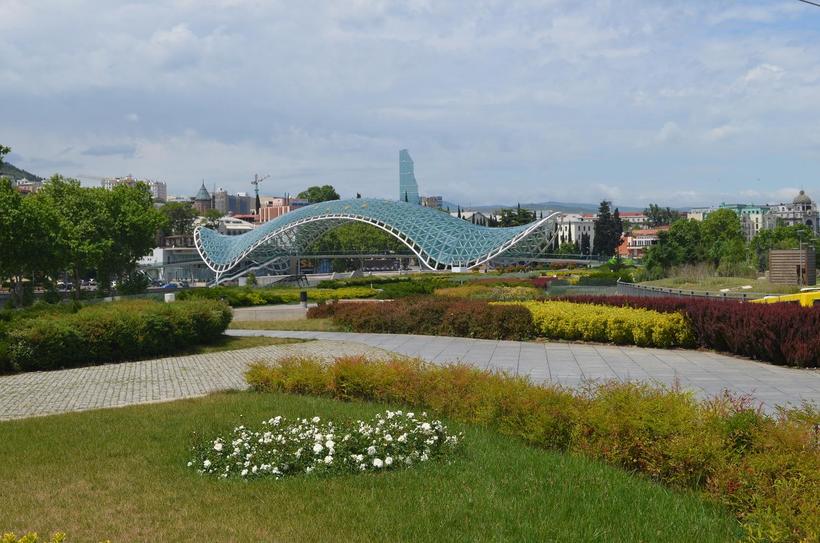 Парк Рике выглядит привлекательно. Сложно представить, что раньше на его месте был пустырь