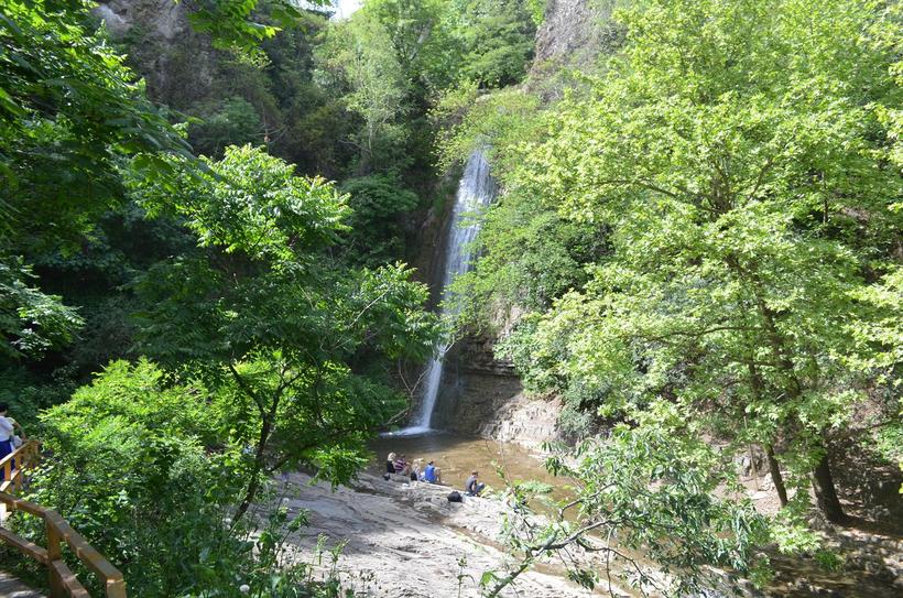 Типичный кавказский пейзаж