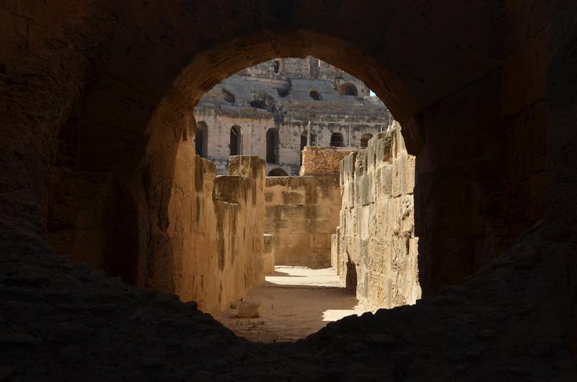 Выход на арену для гладиаторов