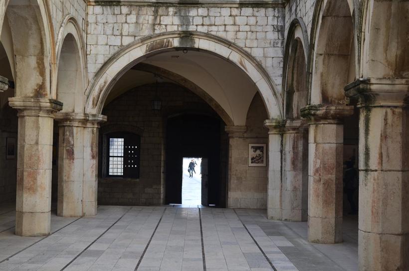 Внутренний дворик дворца