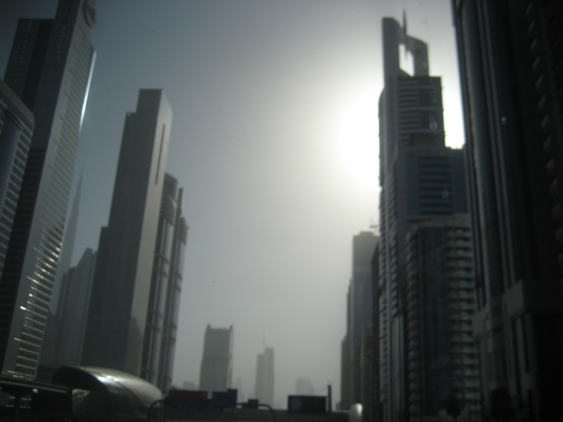 Утренний туман в Дубае.