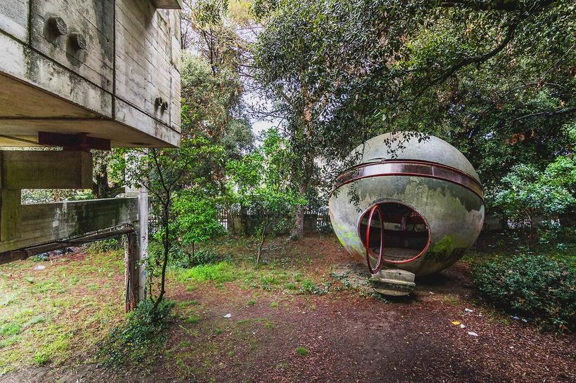 Блог - Заброшенный дом Casa Sperimentale в Риме — грандиозная скрытая архитектурная реликвия Заброшенный дом Casa Sperimentale в Риме — грандиозная скрытая архитектурная реликвия