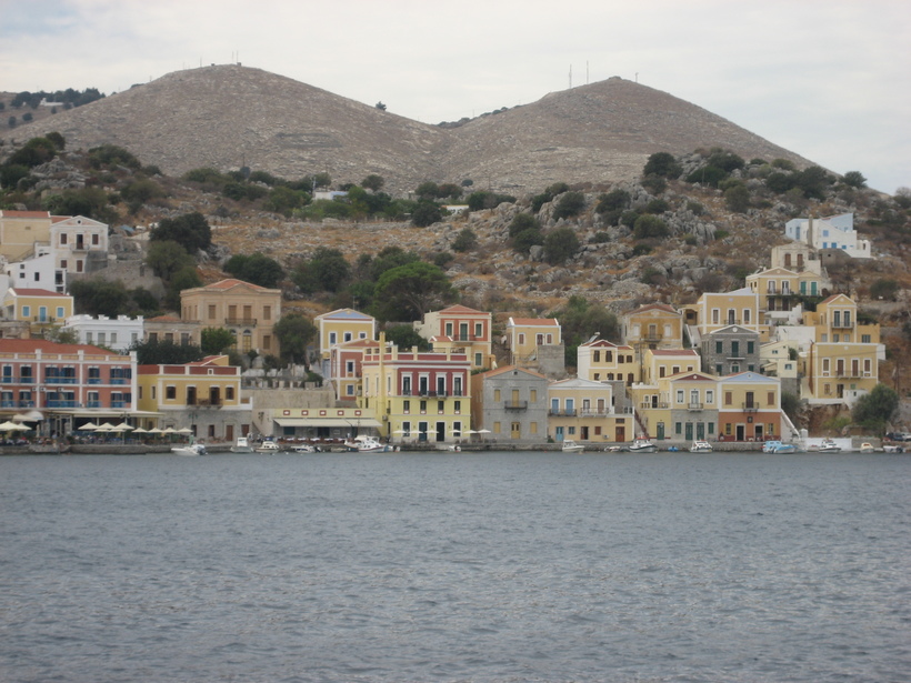 о. Сими, вид с моря