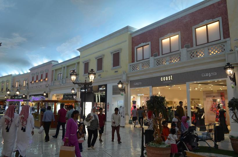 Сразу и не подумаешь, что находишься в торговом комплексе