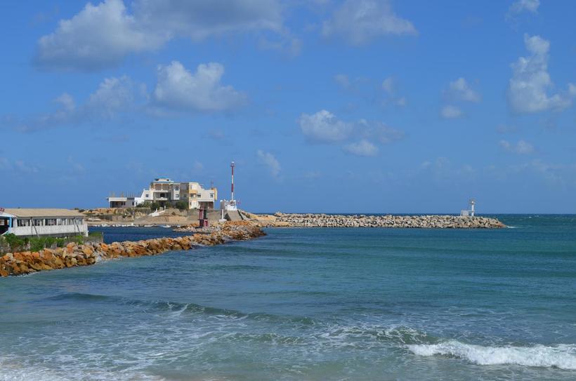 Не вся территория порта выглядит красиво