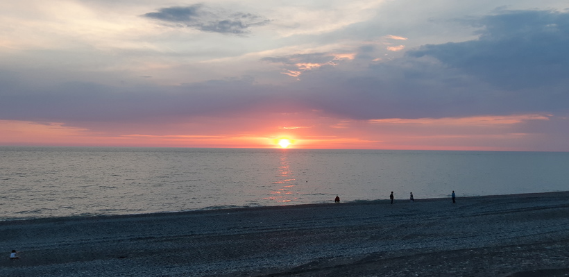Закат на побережье