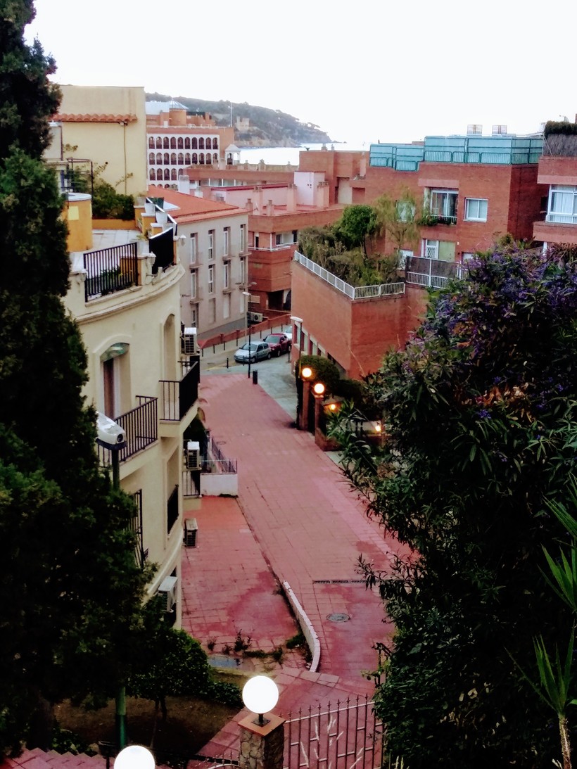 улицы Ллорет-де-Мар, Испания в марте