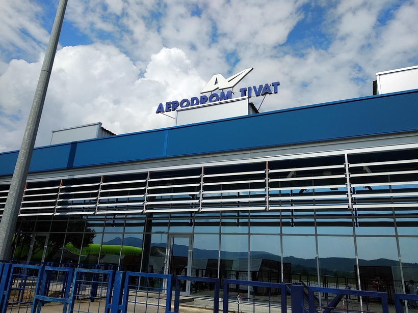Аэропорт Тиват, Черногория