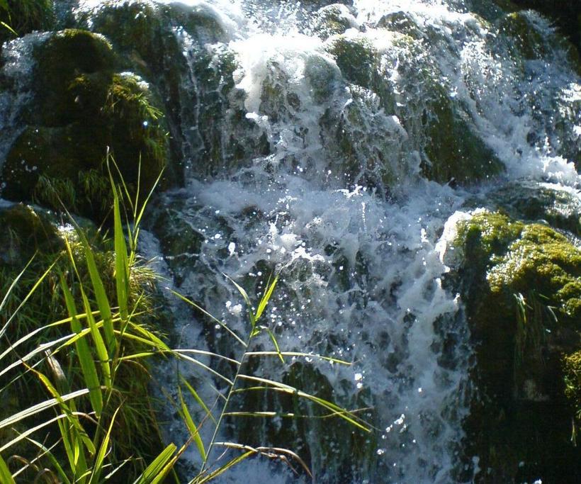 Можно заснять каждую капельку водопадов