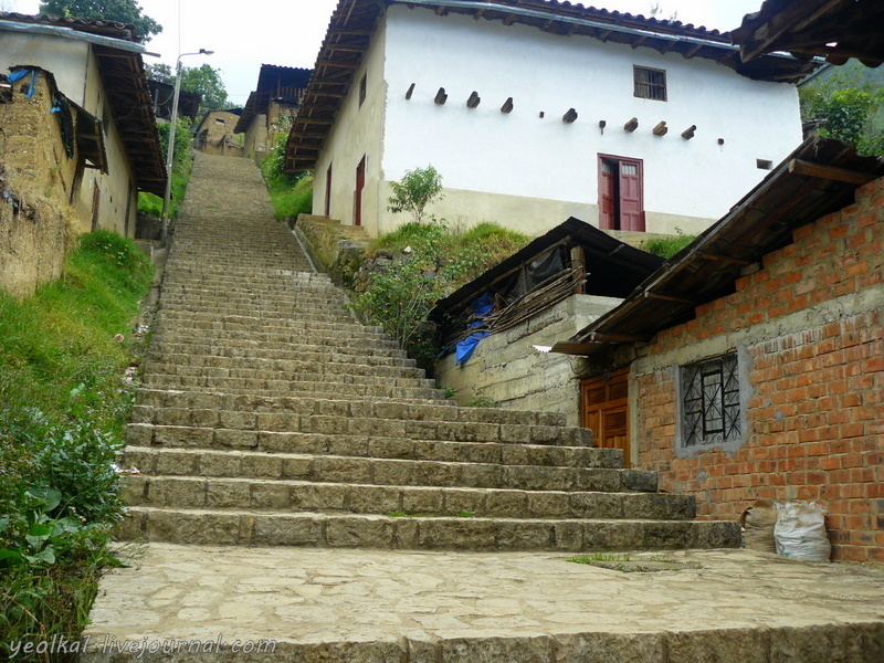 Перу: Леймебамба и дорога в Кахамарку