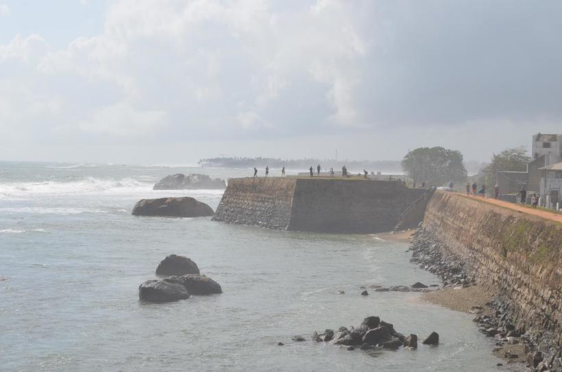 Этот бастион идеально подходит для фотографирования маяка